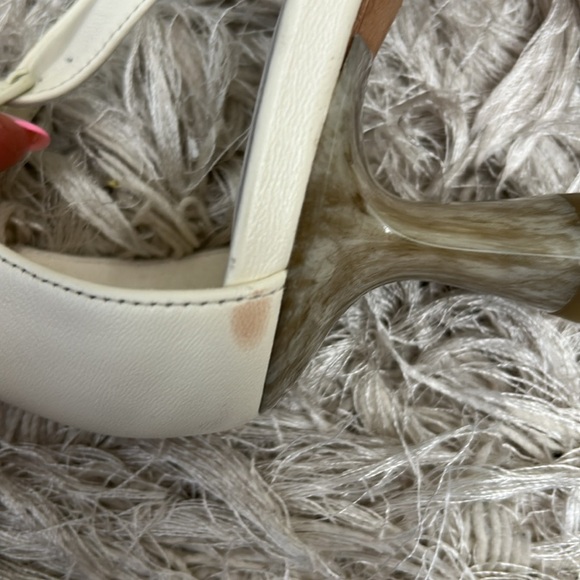 Vince Pepa Leather Ankle Strap Open Toe Kitten Heel Sandals in Marble Cream Sz 9 - Picture 12 of 14